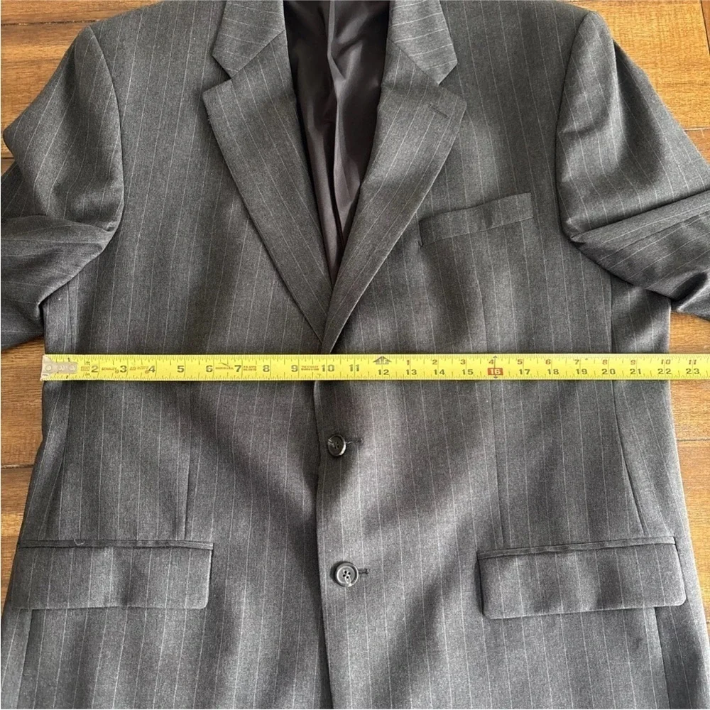Lauren Ralph Lauren Men's 2 Button Wool Blazer Size 44L Gray Striped